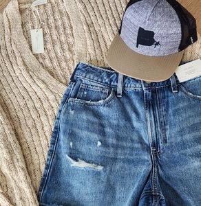 NWT || HOLLISTER || 90's ultra high, cut offs, med rinse, distressed, size 26/2